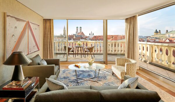 a munich-suite-panoramic-suite-living-room